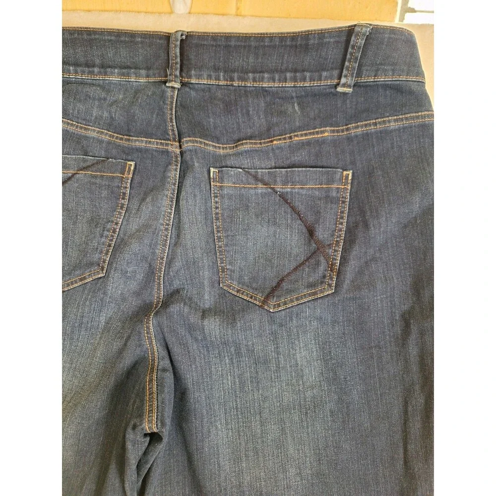 Lane Bryant Flex Magic Waistband Tighter Tummy High-Rise Bootcut Jeans Plus 24